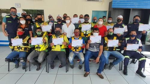 Em Parintins, mutirão do Detran-AM supera as expectativas e atende mais de 600 pessoas