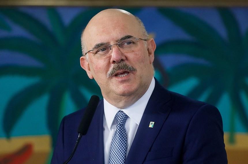 Ministro da Educação, Milton Ribeiro, defende retorno das aulas presenciais
