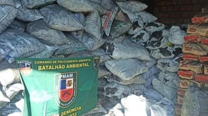 Batalhão Ambiental da Polícia Militar apreende carga de mil sacos de carvão vegetal