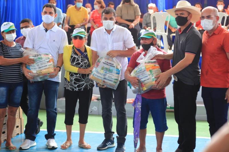 Wilson Lima libera crédito e entrega equipamentos para fomentar setor primário de São Sebastião do Uatumã