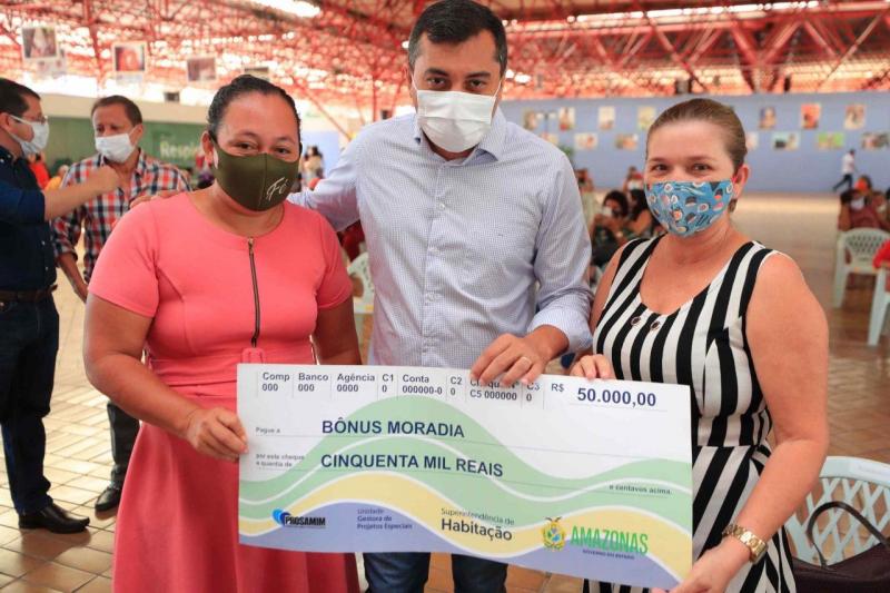 Wilson Lima libera 5º pagamento de indenizações e auxílios a beneficiários do Prosamim