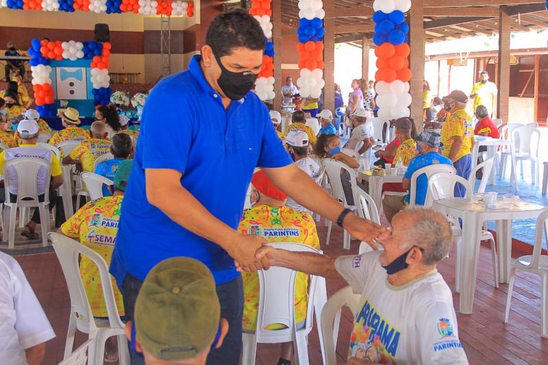 Pais que participam do Programa do Idoso de Parintins são homenageados nesta terça-feira