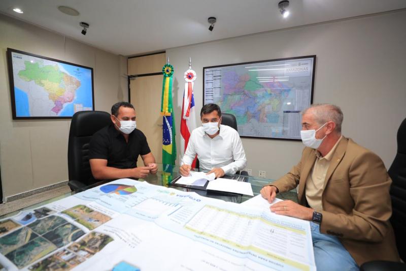 Wilson Lima anuncia investimento de R$ 7,3 milhões para fornecimento de água potável em Boca do Acre