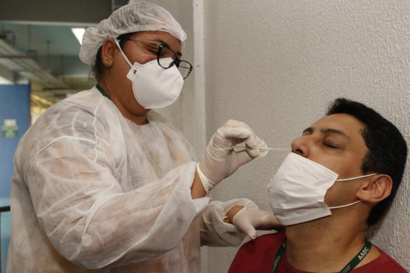 Governo do Amazonas realiza testes de Covid-19 em artistas e profissionais envolvidos na Live Folclórica 2021