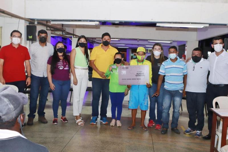 Governo do Amazonas estende alcance do Auxílio Estadual aos tricicleiros de Parintins