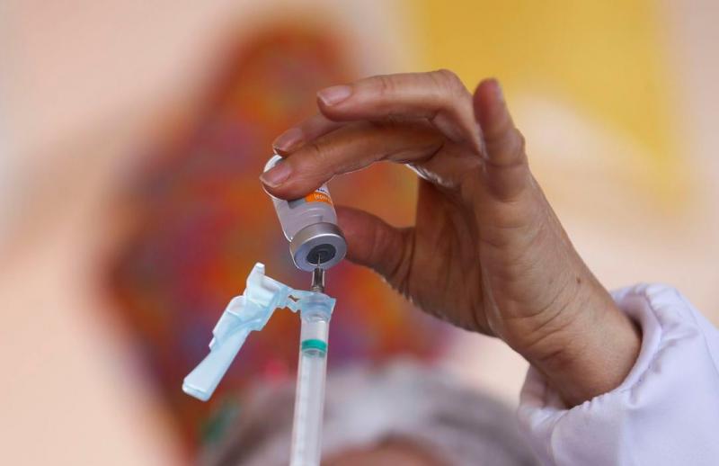 No Brasil, 8,5 milhões de pessoas estão atrasadas com a segunda dose de vacinas contra Covid-19