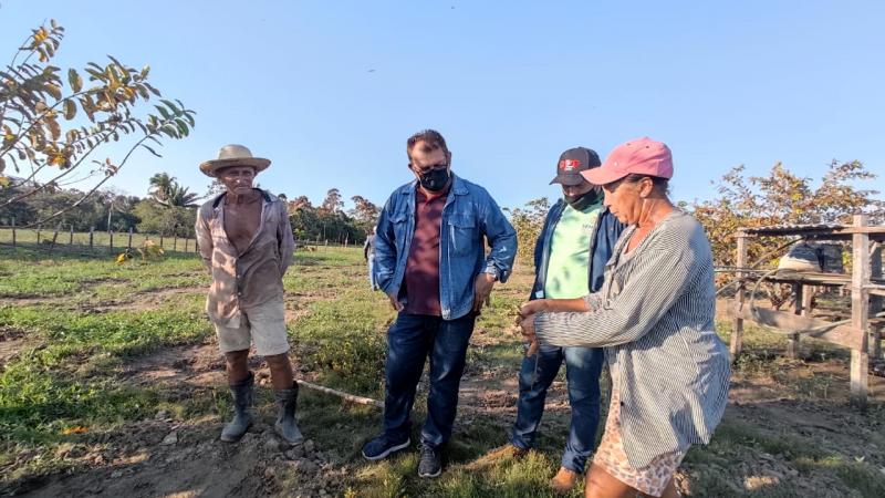 Prefeitura de Parintins inicia ação do Programa de Recuperação da Várzea 