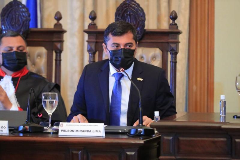 Wilson Lima sanciona lei que muda data de posse da presidência do Judiciário do Amazonas