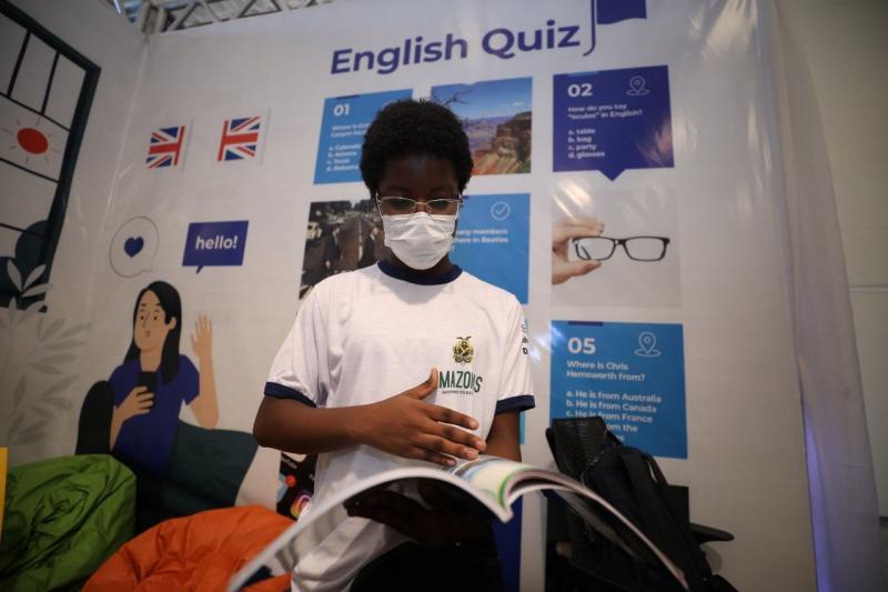 Governo do AM abre vagas para cursos de Inglês e Espanhol a estudantes da rede estadual