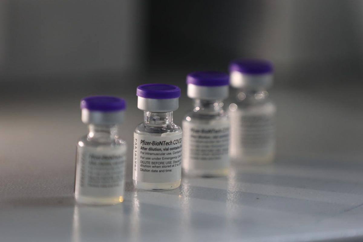 Brasil recebe mais 1,1 milhão de doses de vacina da Pfizer Brasil recebe mais 1,1 milhão de doses de vacina da Pfizer