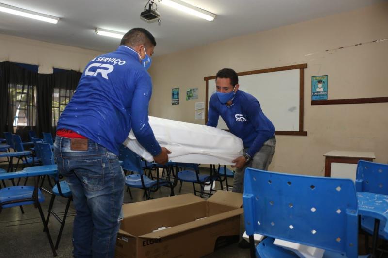 Governo do Amazonas entrega 200 novos aparelhos de ar-condicionado para escolas estaduais de quatro municípios do interior