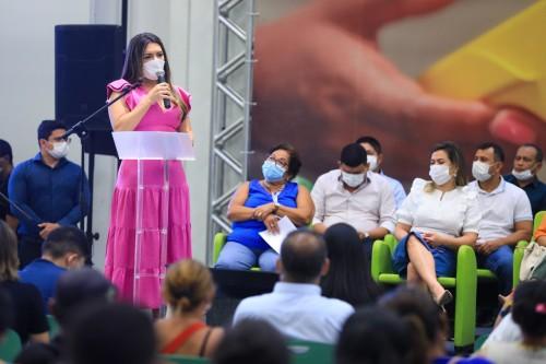 Auxílio Estadual permanente atenderá famílias em situação de pobreza e extrema pobreza no Amazonas