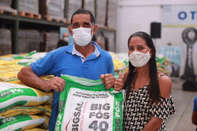 Suplemento entregue pelo Governo do Estado para gado de pecuaristas ameniza impactos causados pela enchente