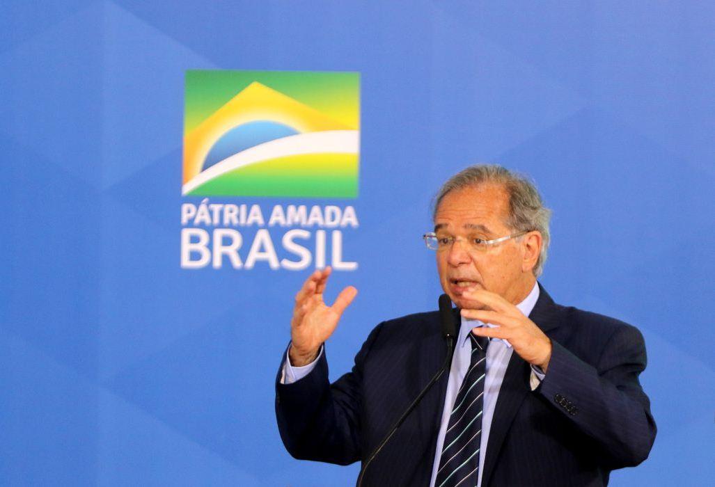 Prioridade zero é Bolsa Família de R$ 300, diz Paulo Guedes Prioridade zero é Bolsa Família de R$ 300, diz Paulo Guedes