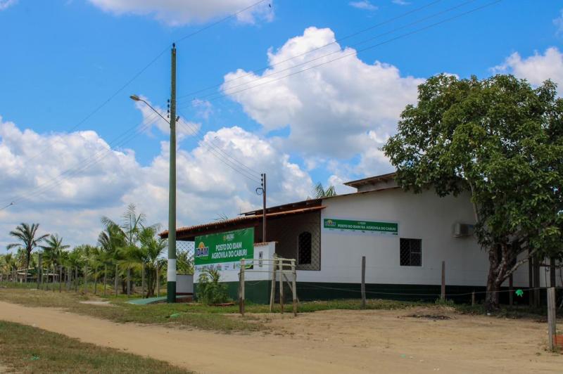 Em Parintins, Governo do AM instala unidade do Idam na Agrovila de Caburi