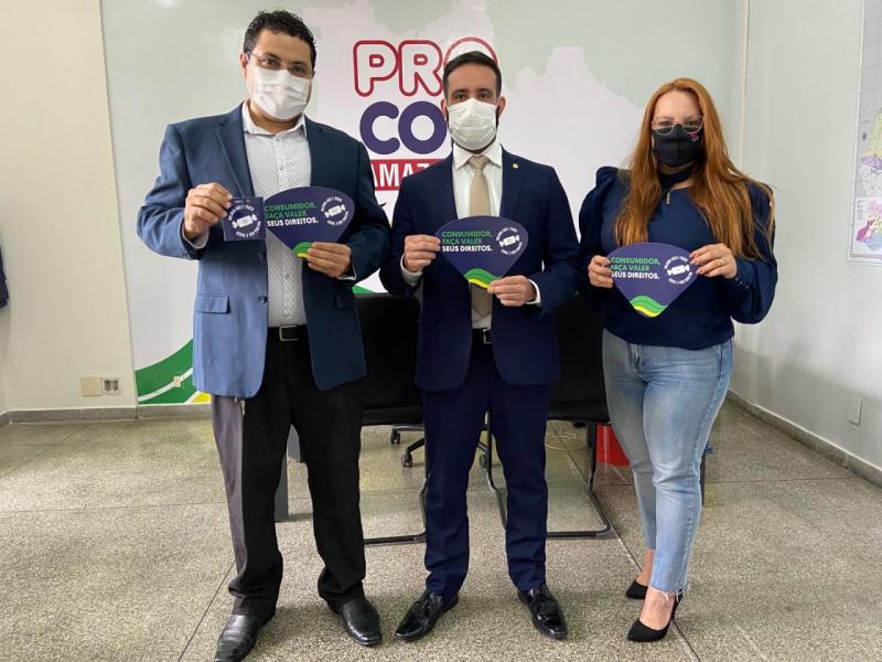 Procon-AM lança campanha “Balinha Não é Troco”, com objetivo de conscientizar consumidores e comércios