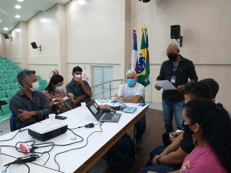 Professores participam da 1ª reunião formativa do Programa Ciência na Escola 