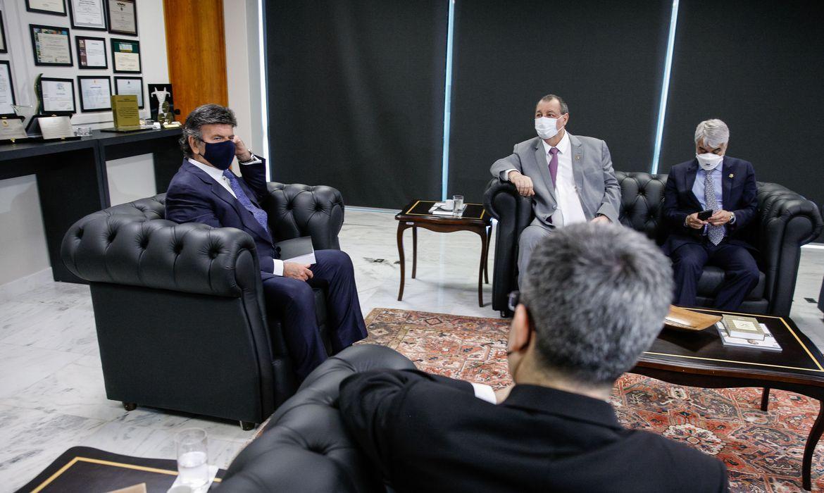 Presidente do STF recebe relatório da CPI da Pandemia