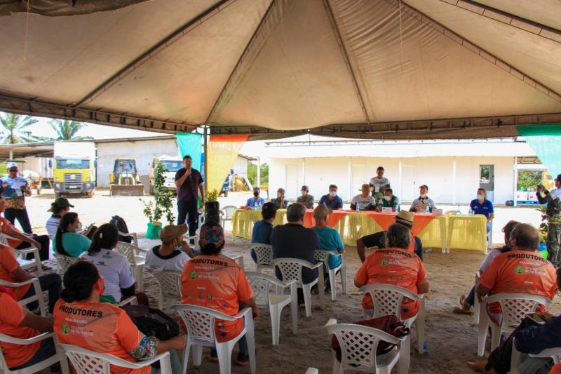 Em Rio Preto da Eva, Governo do Estado capacita produtores com Dias de Campo voltados para citricultura e piscicultura