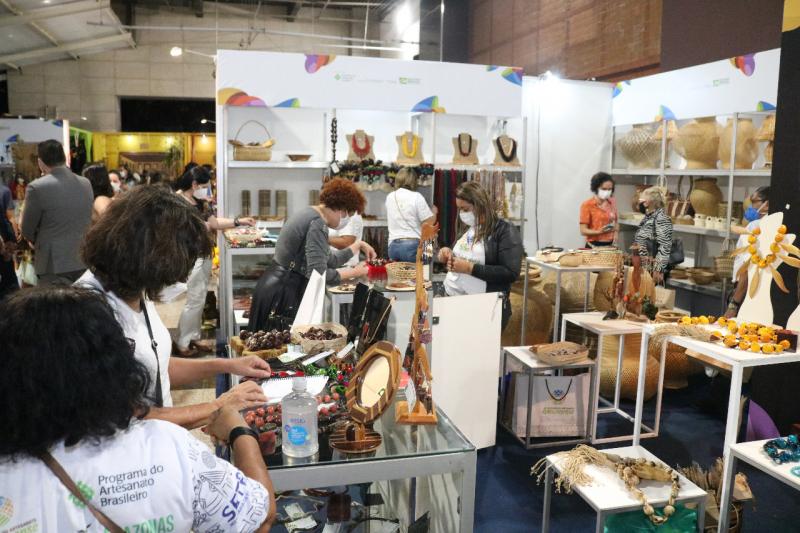 Artesãos do Amazonas tem saldo positivo em vendas no 14º Salão do Artesanato, em Brasília