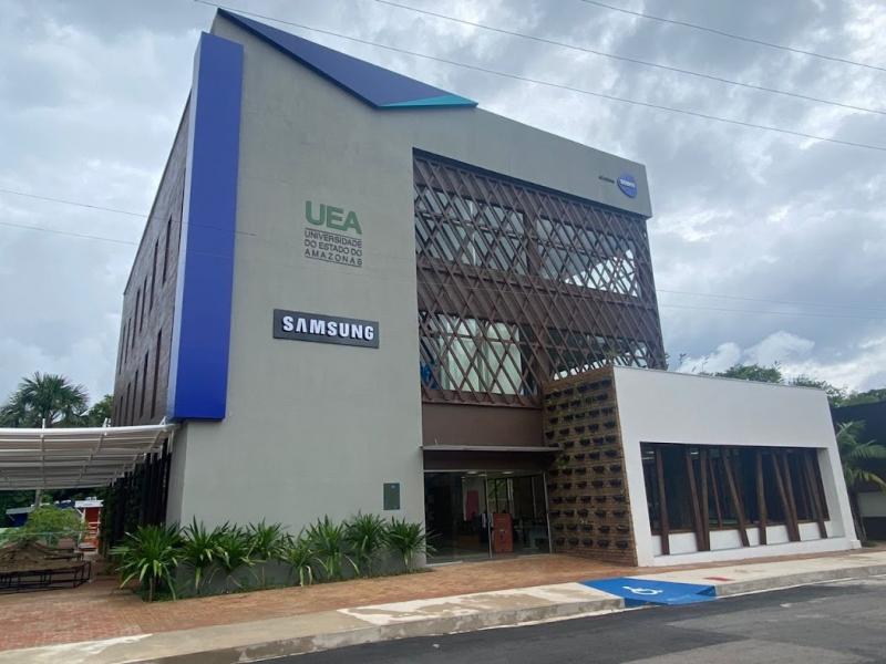 Projeto Academia STEM recebe 200 novos bolsistas dos cursos de engenharia da UEA