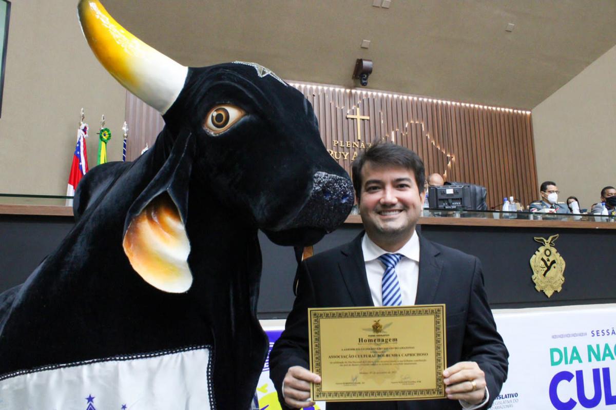 Caprichoso é homenageado pela Aleam no Dia Nacional da Cultura
