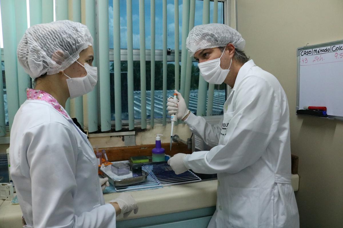 Hemoam qualifica profissionais para ampliar oferta de exame de alta complexidade