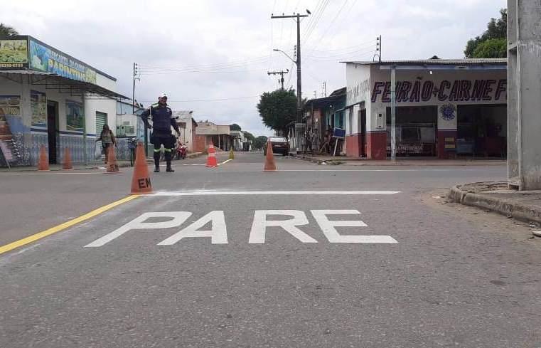 Município de Parintins investe em sinalização viária para deixar o trânsito mais seguro