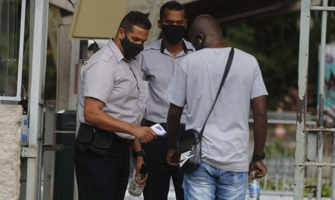 Primeiro dia do Enem terá prova de redação Primeiro dia do Enem terá prova de redação