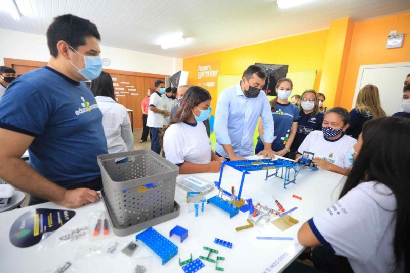 Wilson Lima inaugura oitavo Ceti da gestão, no Viver Melhor, e abre mil vagas na educação de tempo integral