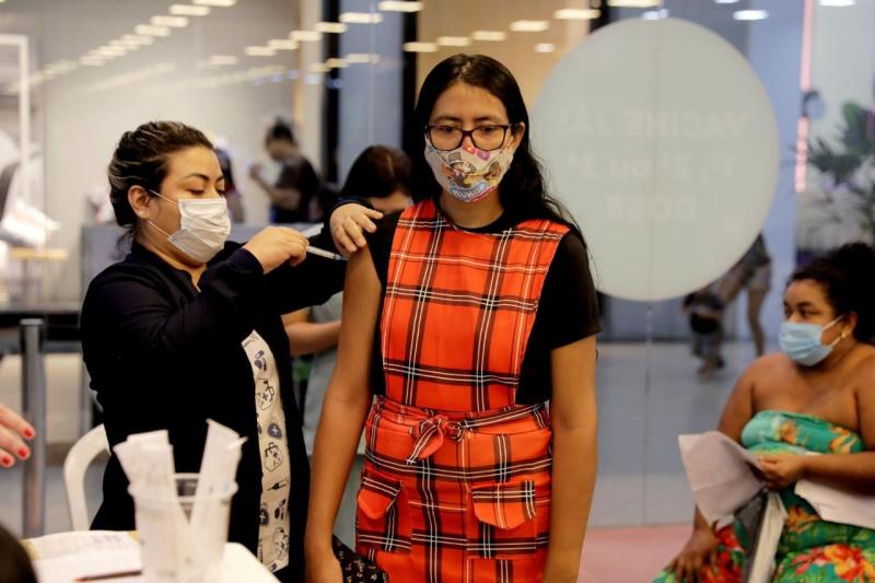 Com mais de 66 mil doses aplicadas, campanha de imunização é retomada nos shopping centers de Manaus