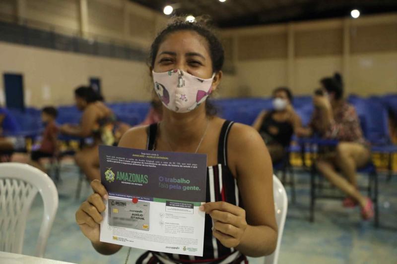 Wilson Lima inicia entrega dos cartões do Auxílio Estadual a municípios na calha do Juruá