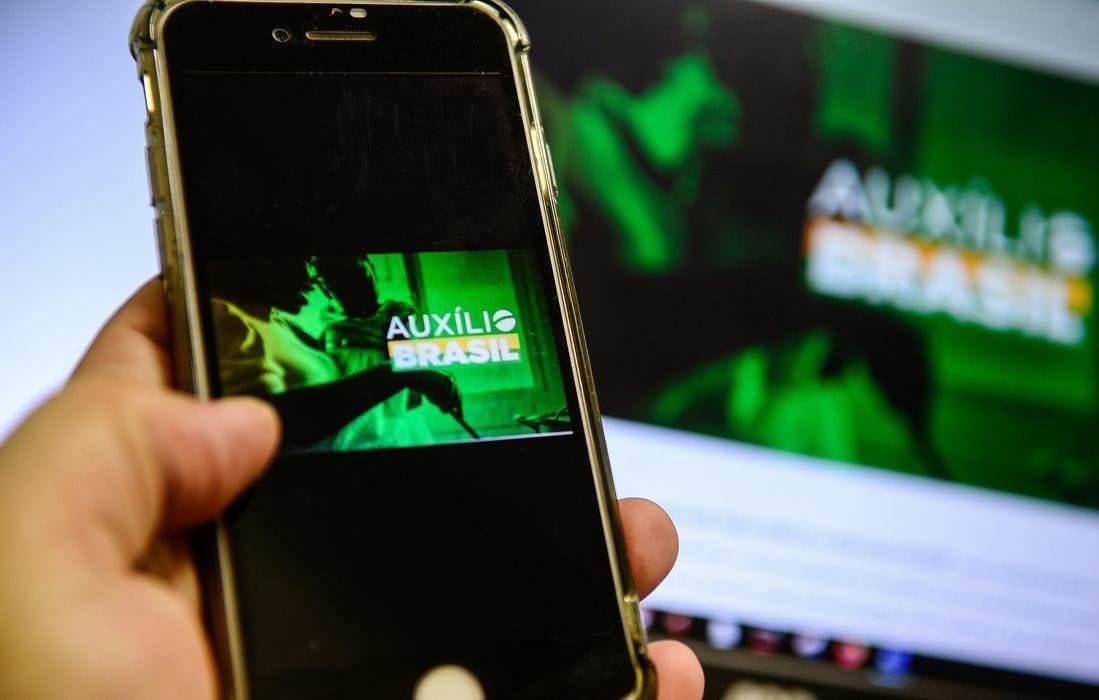 Caixa começa pagar Auxílio Brasil com valor mínimo de R$ 400