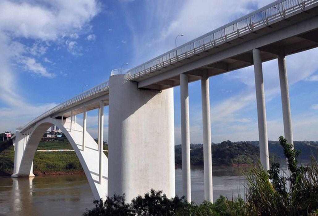 Anvisa amplia ações para verificar comprovação vacinal em fronteiras