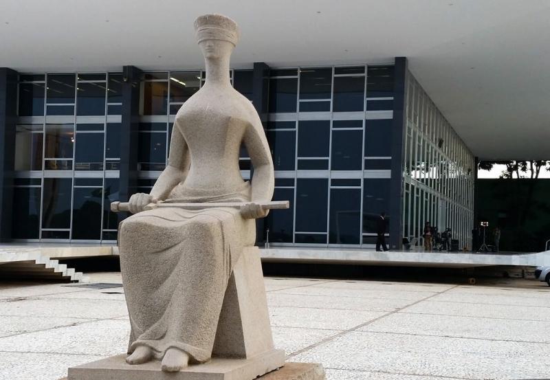 STF decide obrigar a comprovação de vacinação contra Covid-19 para entrar no país