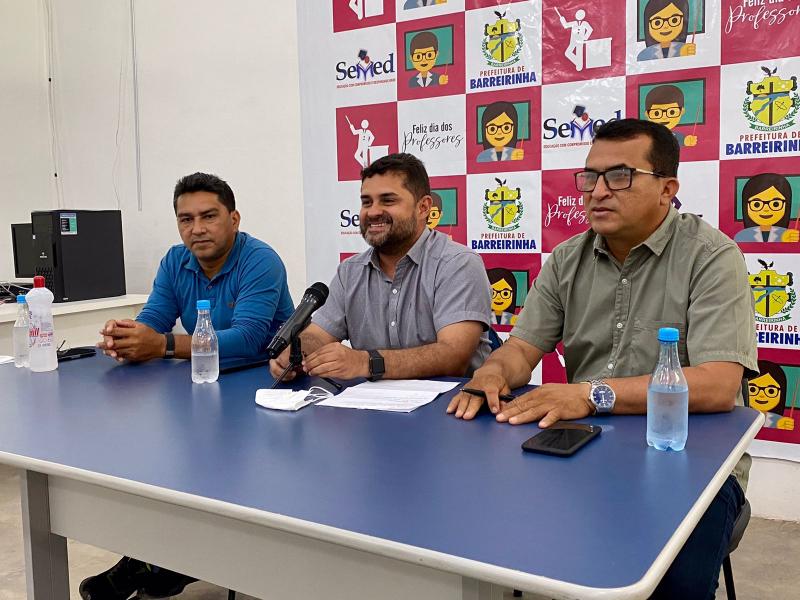 Prefeito de Barreirinha, Glenio Seixas, faz novo anúncio do Abono Fundeb dos professores 