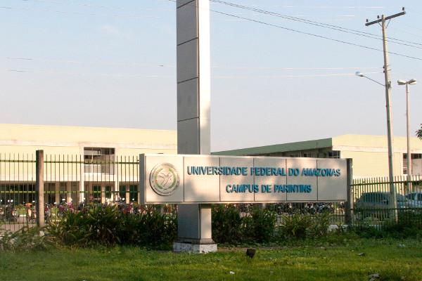 Ufam retoma aulas presenciais e alunos devem estar devidamente vacinados contra a Covid-19 Ufam retoma aulas presenciais e alunos devem estar devidamente vacinados contra a Covid-19