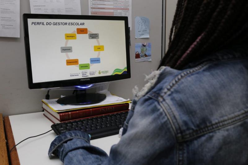 Secretaria de Educação discute propostas pedagógicas para o ano letivo de 2022