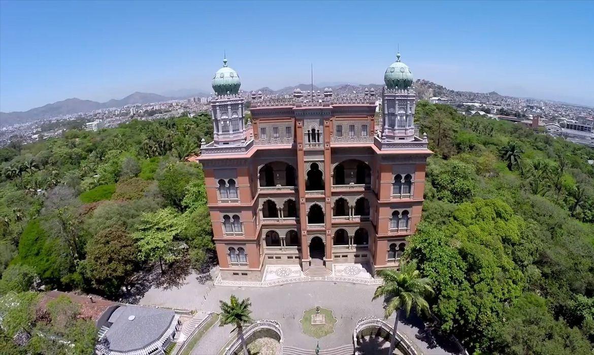 Fiocruz aponta piora na ocupação de leitos de UTI por Covid-19 no SUS