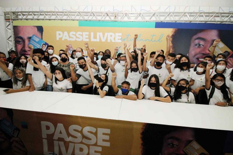 Estudantes da rede estadual serão cadastrados automaticamente no Passe Livre Estudantil