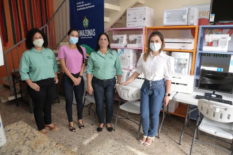 Governo do AM entrega R$ 80 mil em materiais permanentes para instituição do setor social