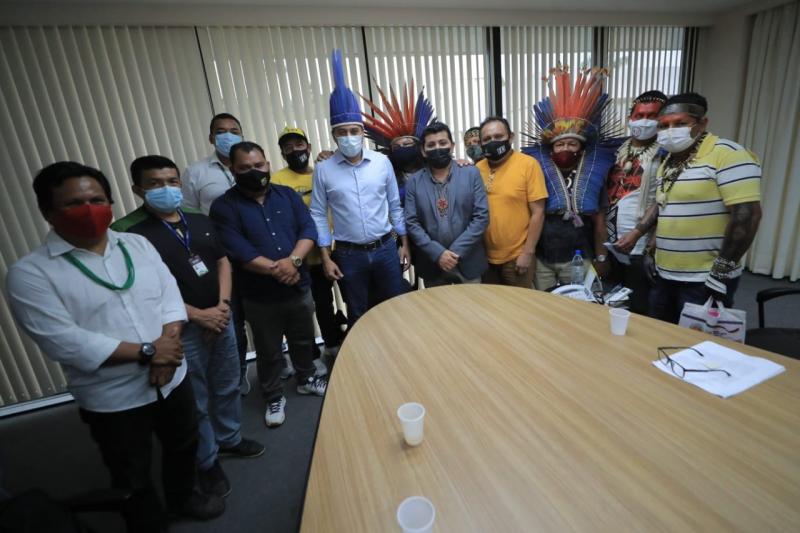 Governador do Amazonas amplia em 142% orçamento para políticas públicas indigenistas