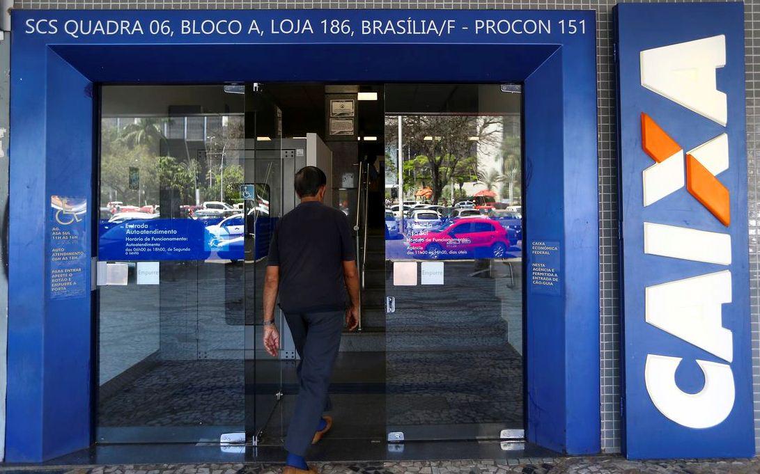 Caixa libera abono salarial para trabalhadores nascidos em abril