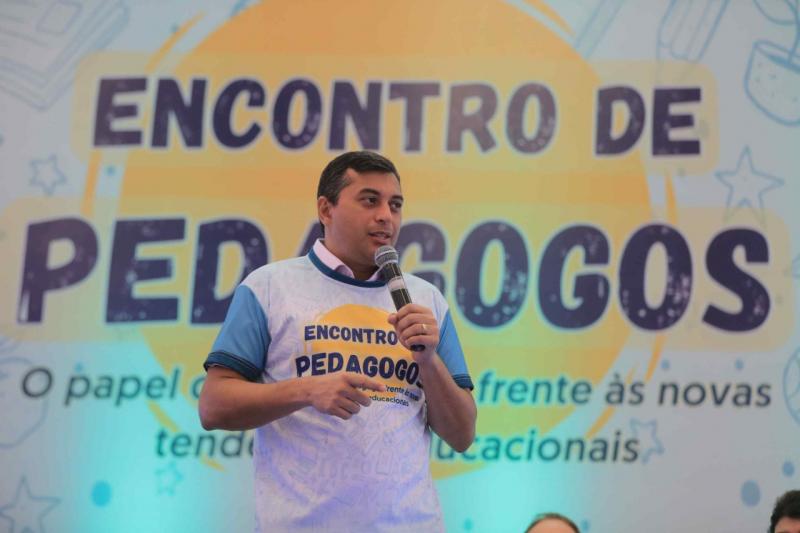 Wilson Lima destaca investimentos para valorização dos profissionais da Educação durante I Encontro de Pedagogos