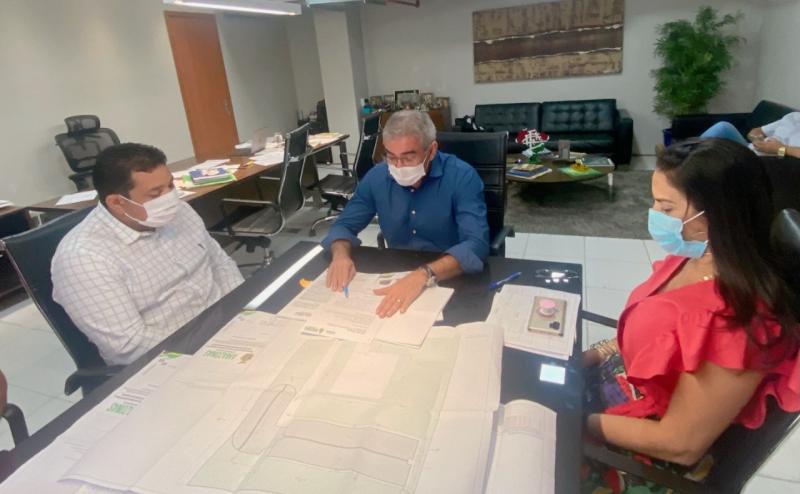 Governo do Amazonas formaliza contrato para conclusão do Núcleo de Estudos Superiores da UEA, em Tapauá