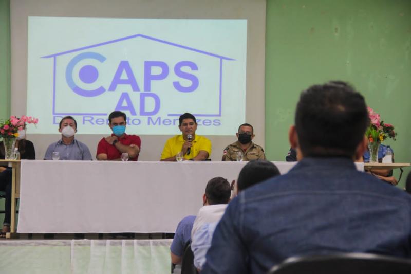 Seminário destaca trabalho após cem dias de atuação do CAPS AD Parintins