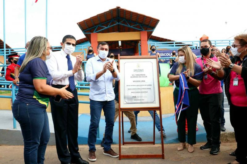 Após seis anos de obras abandonadas, Wilson Lima inaugura escola no bairro Alvorada