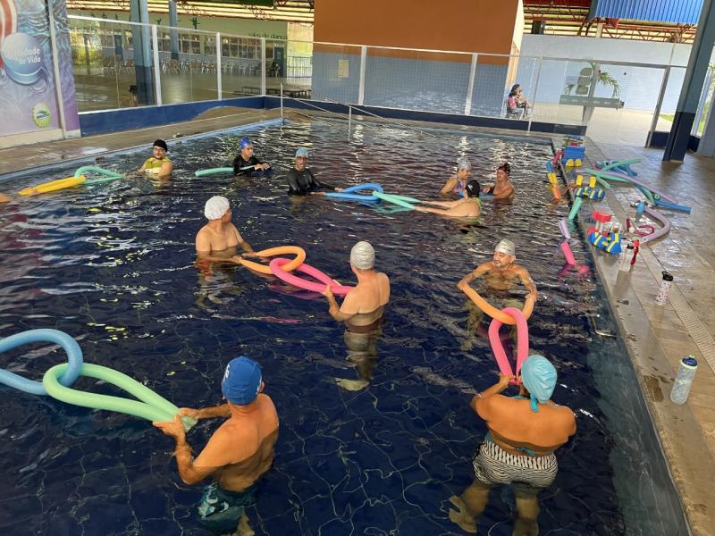 Sessões de hidroterapia auxiliam no tratamento das sequelas da Covid-19