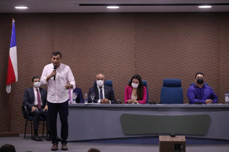 No Dia Internacional da Mulher, Wilson Lima anuncia que Estado vai dobrar vagas em cursos para mulheres no Cetam