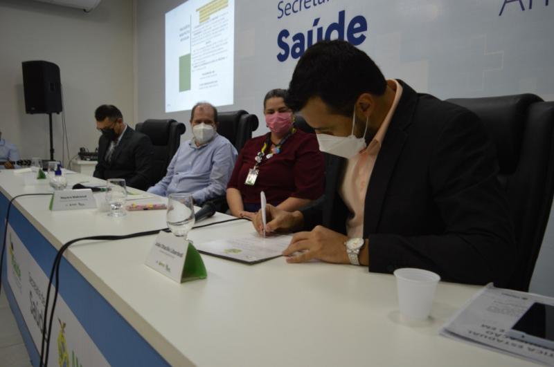 SES-AM formaliza adoção da Política Estadual de Educação Permanente em Saúde